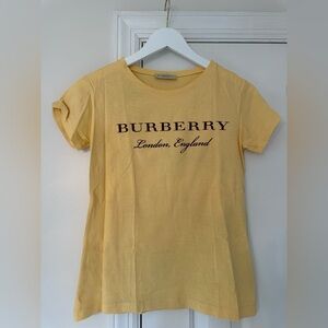 Burberry t-shirt